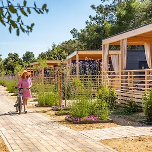 Mobile Homes Lopari 4*, Nerezine Croazia
