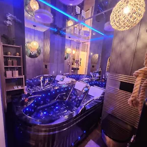 https://jacuzzi-sauna-i-masaz-massage.warsawhotelspoland.com