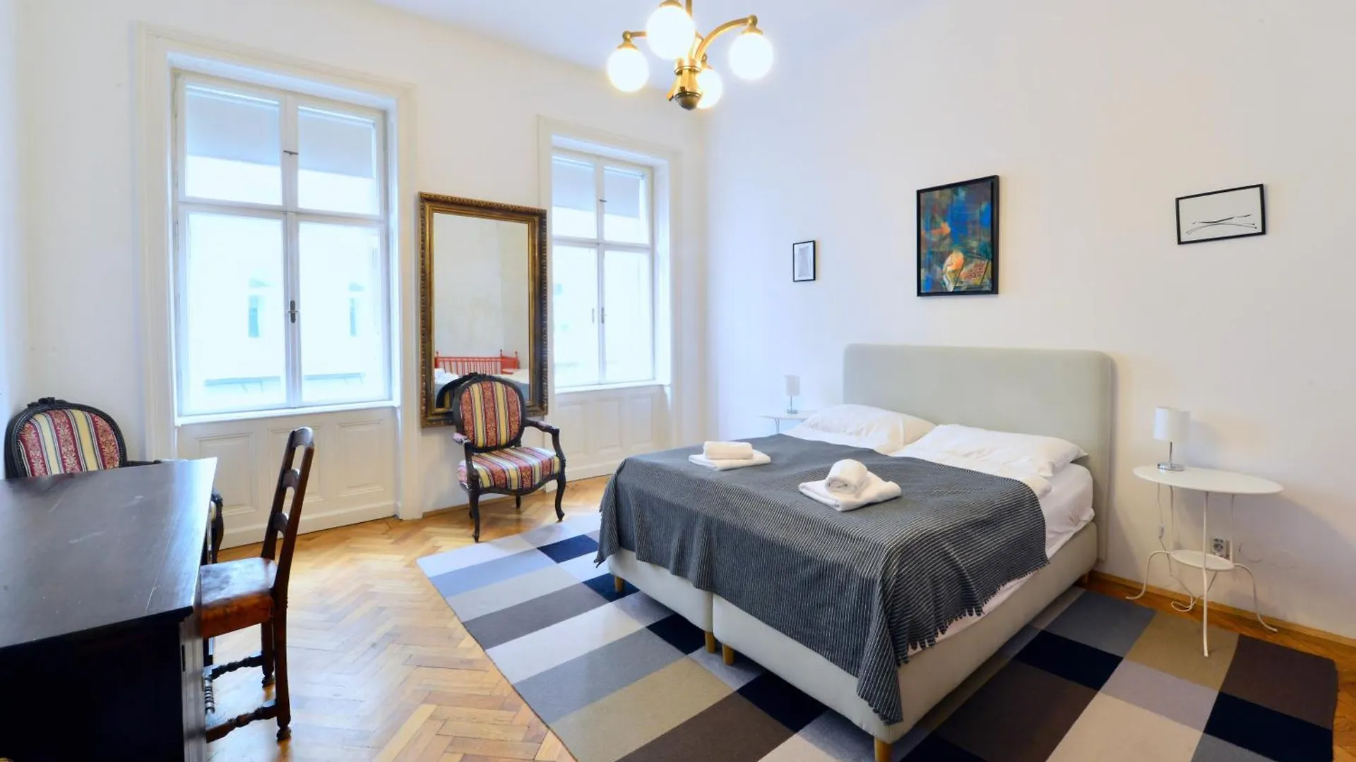 Appartement Top Flat - 1 Free Parking Space At The Metro Vienne