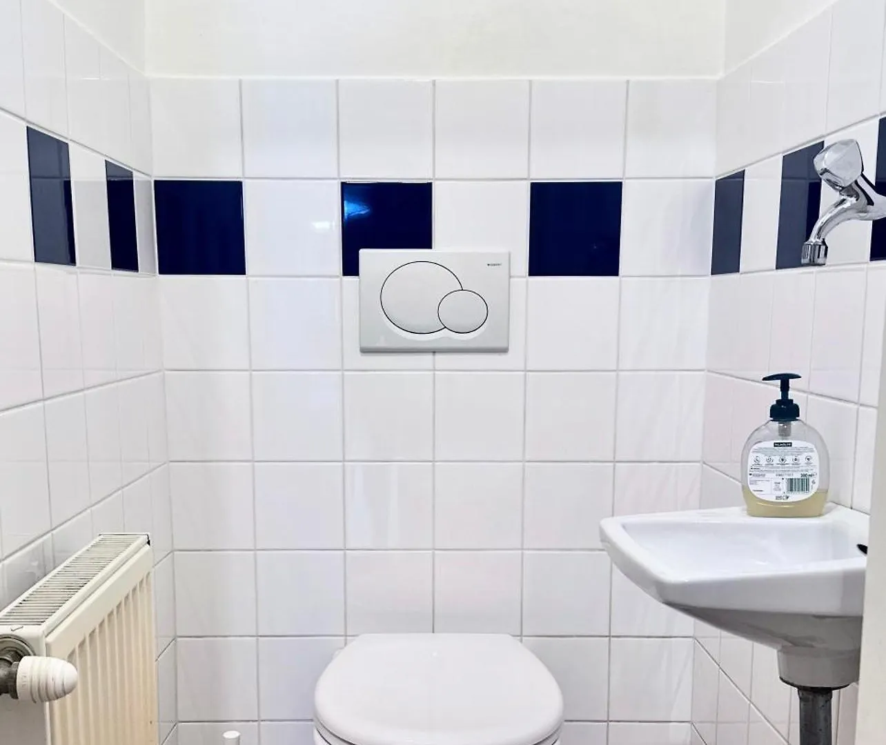 Top Flat - 1 Free Parking Space At The Metro Vienne 0*,